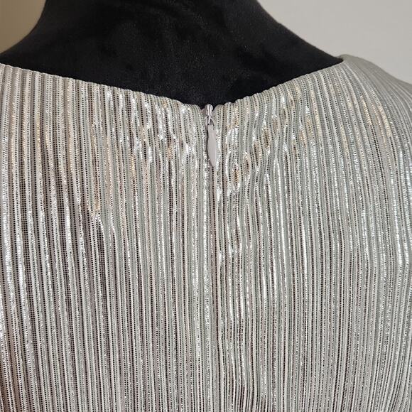JM STUDIO Silver Metallic Twist Front Dress with Front Slit, Size 10P - Picture 9 of 13